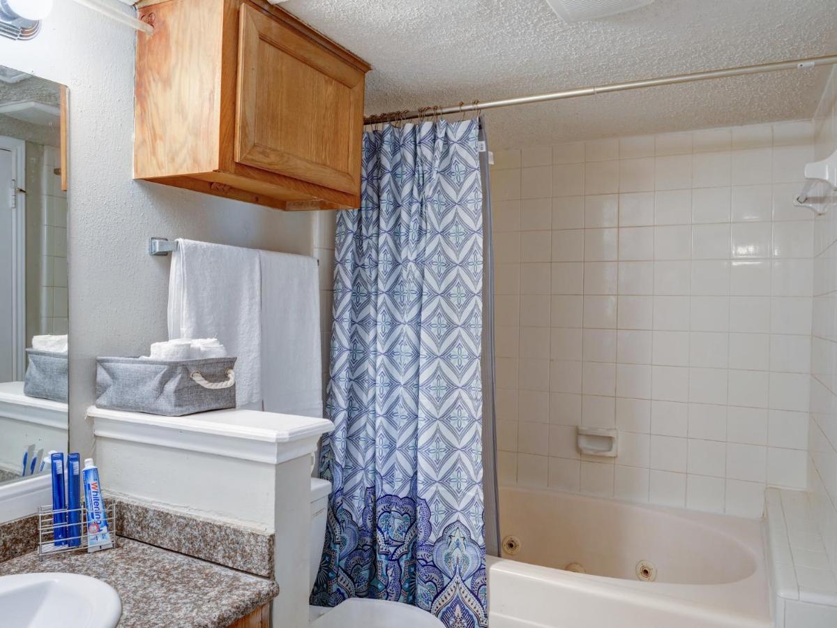 Lovely 2 Bedroom, 1 Bath Condo With Pools And Gym. Houston Exterior foto