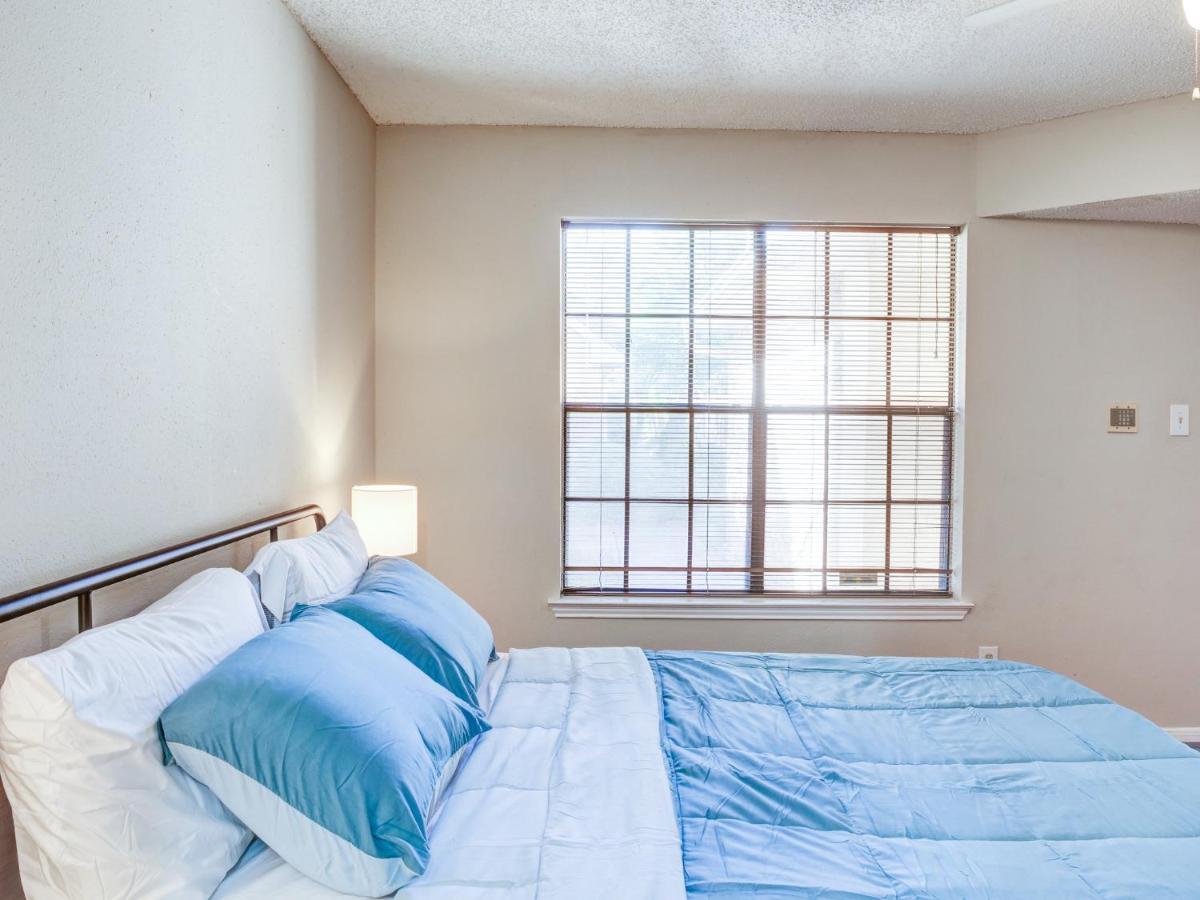 Lovely 2 Bedroom, 1 Bath Condo With Pools And Gym. Houston Exterior foto